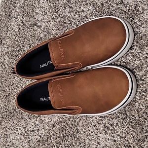 Boys Nautica boat shoes 🤎